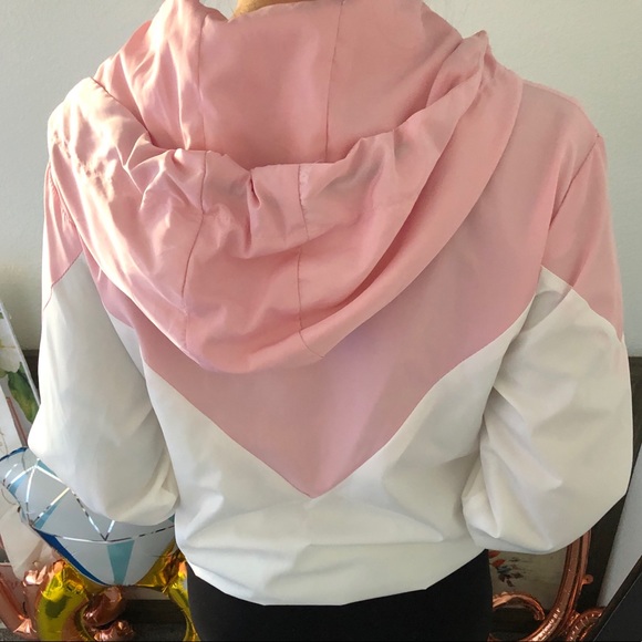 Two tone windbreaker - Picture 4 of 4